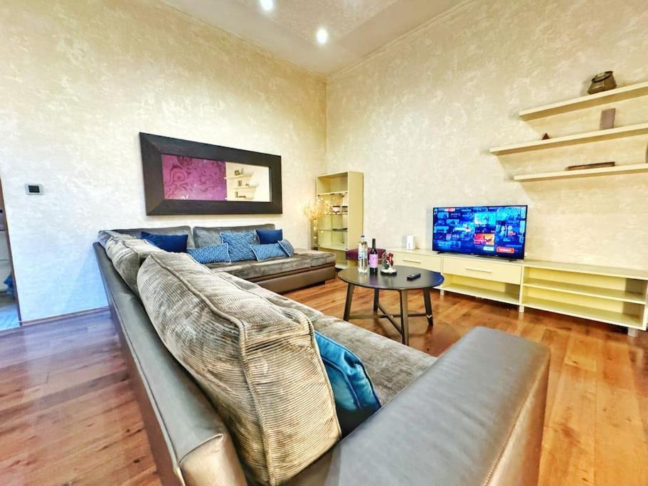 Ultra Central Apartment / 10 Ppl بودابست المظهر الخارجي الصورة